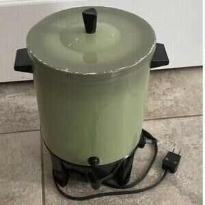 Vintage West Bend Avocado Olive 3417 Electric 12-25 Cup Automatic Percolator